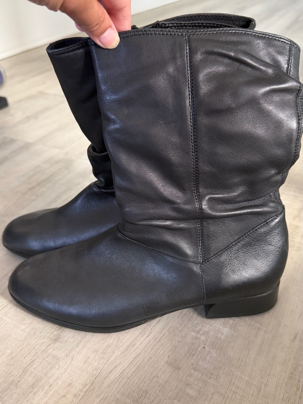 Munro Black Leather Mid-Calf Heeled Boots